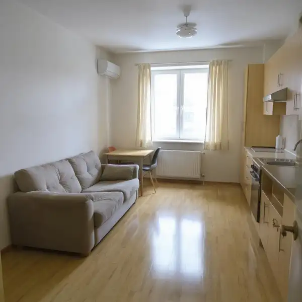 Чистота в студии перед въездом - после уборки